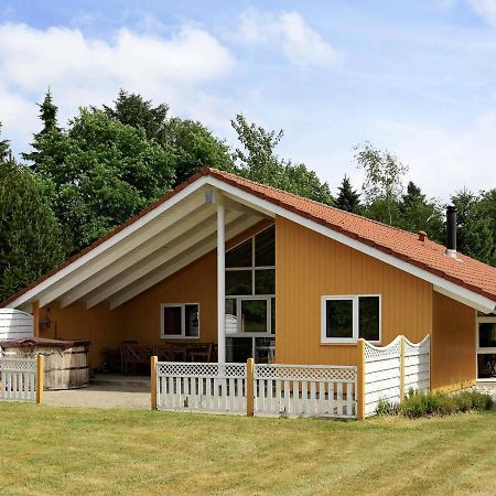 6 Person Holiday Home In Ansager Kültér fotó