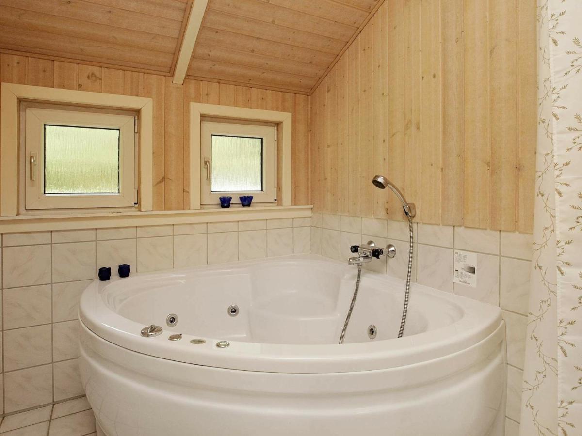 6 Person Holiday Home In Ansager Kültér fotó