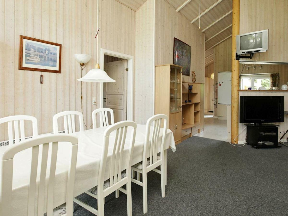 6 Person Holiday Home In Ansager Kültér fotó